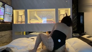 【個撮】網タイツとムチムチのバニーガール姿がエロい四十路ドM妻と昼間からハメ撮り【後半編】