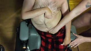 Cripple struggles pleasuring a busty blonde but got a handjob anyway (Uncut)