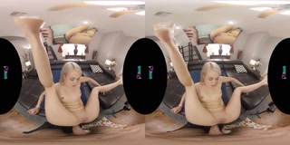 VRHUSH Zoe Sparx has her ass filled up with cum