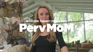 The Best Stepsis In The World Is Horny Babe Aidra Fox