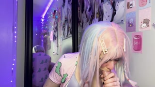 he cums on my titties??