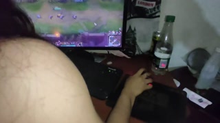 "Playing" LOL with my girlfriend 😈😈😈