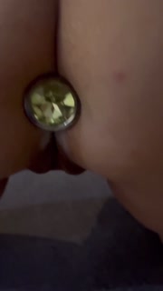 Insert butt plug for the first time