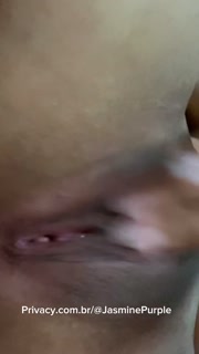 pedindo leitinho na boca