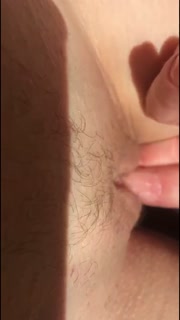 uhmmm.. Pretty tight pussy being masturbation ASMR RUBBING PUSSY