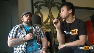 PornhubTV - Meet Huggy - The Man Behind The Cam - 2014 AVN Awards