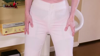 FFstockings - Mature Julia pees in her panties