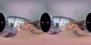 18VR Playing Chase And Fuck With Ebony Babe Luna Corazon