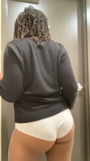 EBONY GODDESS TWERKS THRU WEDGY AT WORK