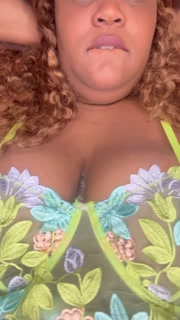 BBW EBONY MILF playing with herself