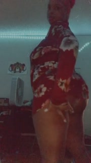 Shake shake .. Shake that ass