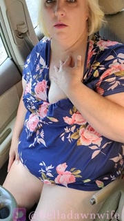 1 HORNY BBW Southern Naughty Hotwife MASTURBATES IN CAR in her neighborhood TRIES NOT TO GET CAUGHT!