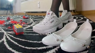 Kati toy car crush sneaker High Heels Ballerinas trampling trample giantess crushing stomping